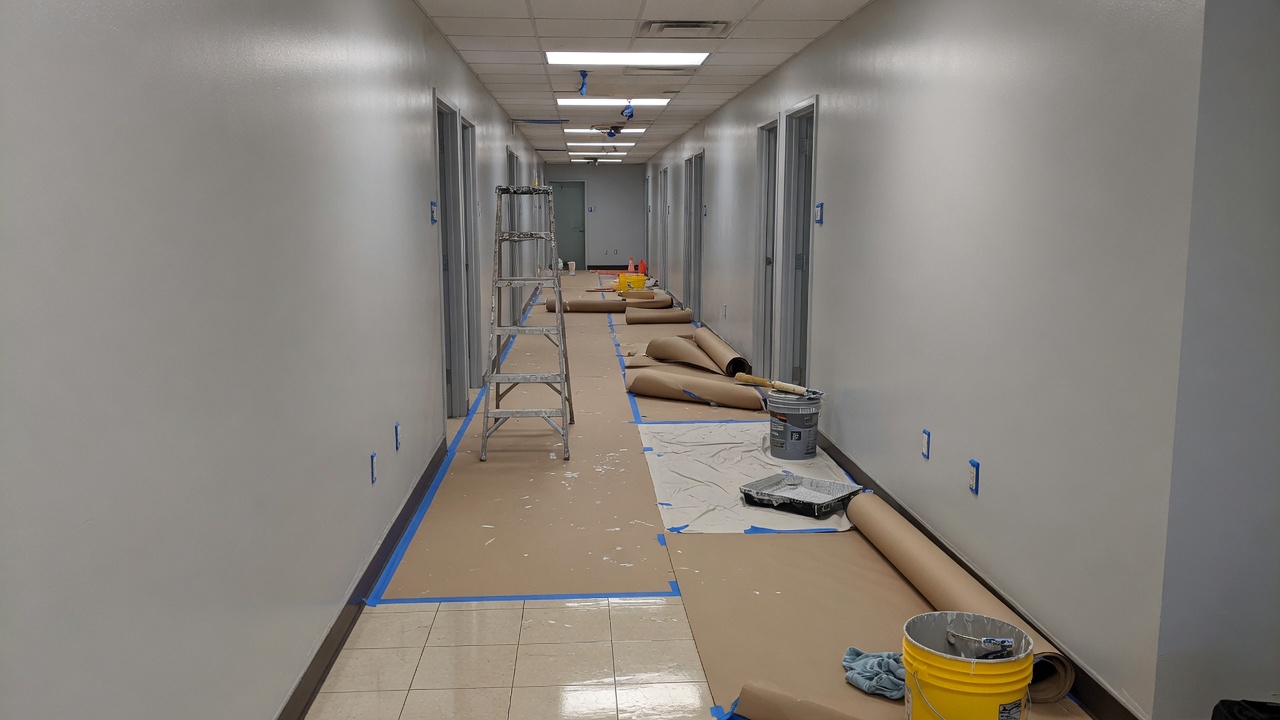 Interior Painting for Commercial Corridors Without Shutting Down Tenants